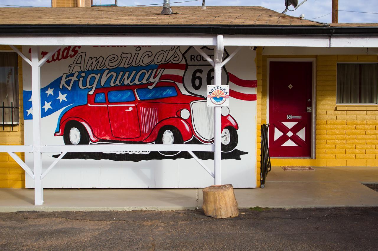 Brad's Desert Inn Holbrook Exterior foto